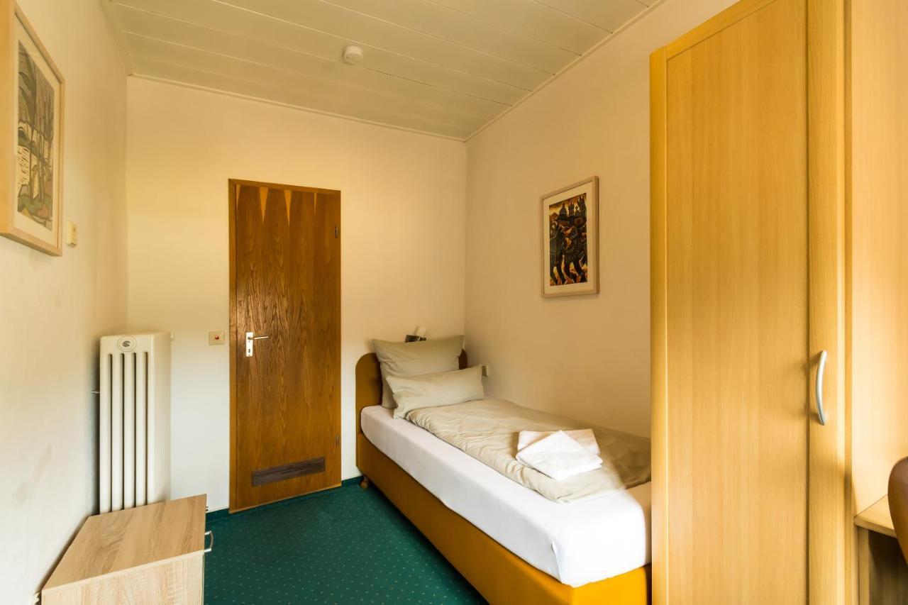 Hotel Mettlacher Hof Exterior photo